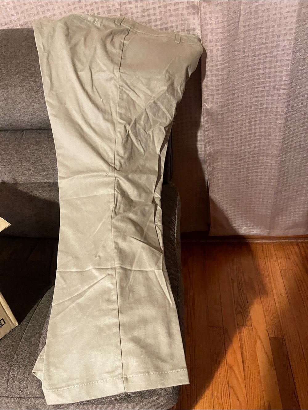Dickies Women's Wide-Leg Jeans in Light Beige